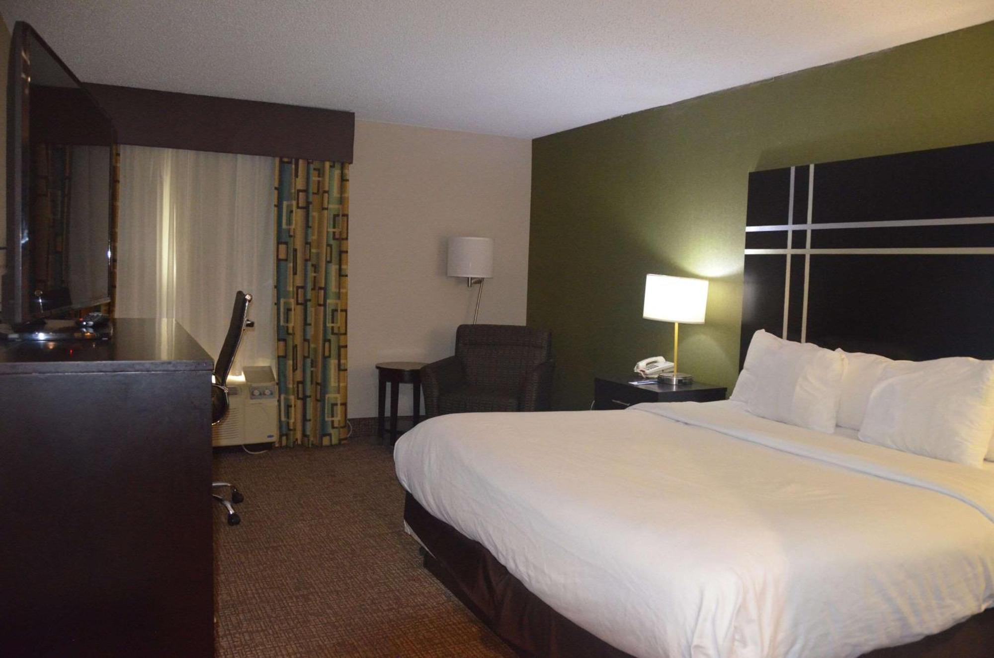 Comfort Inn & Suites Maumee - Toledo I80-90 מראה חיצוני תמונה