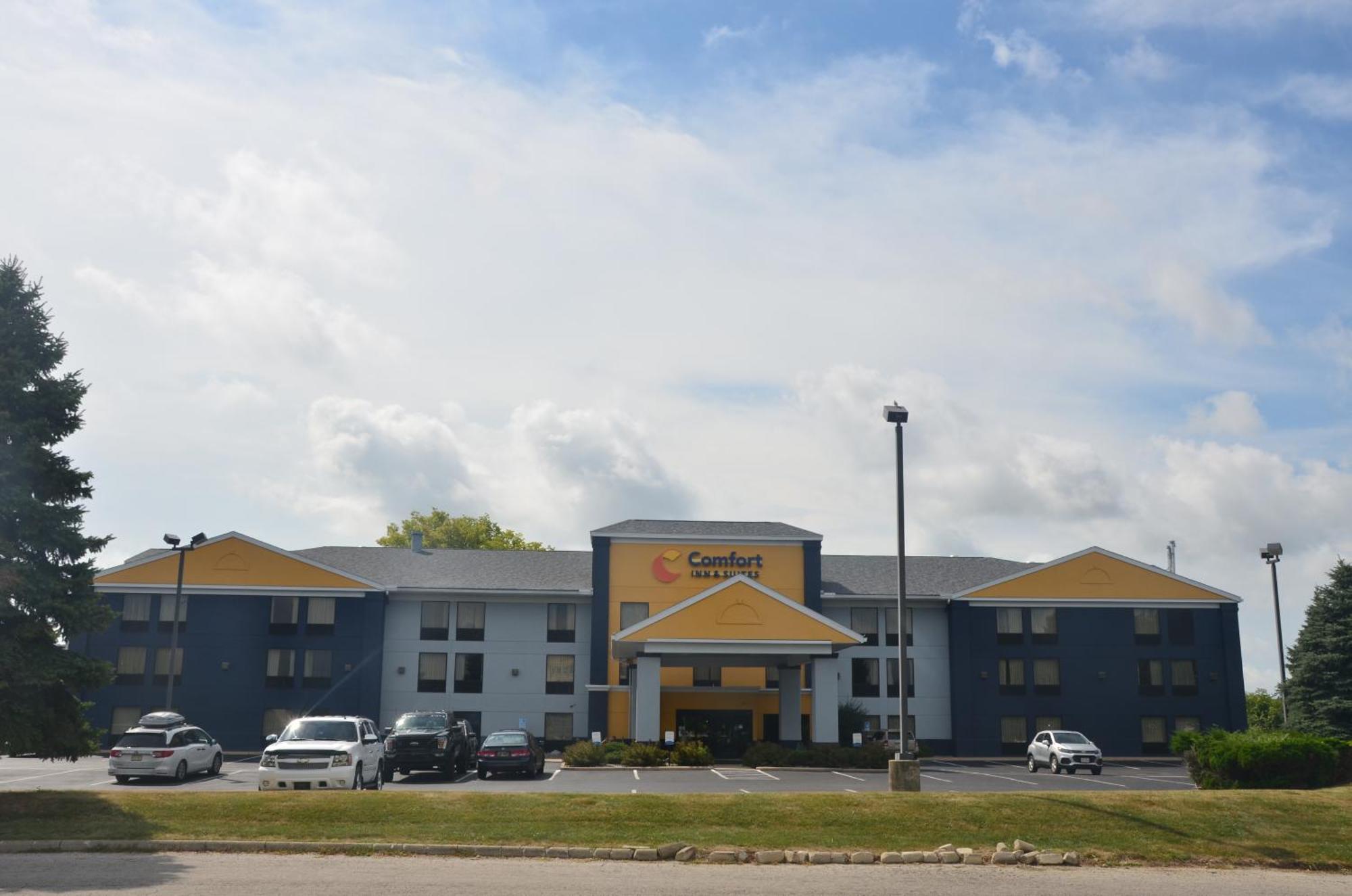 Comfort Inn & Suites Maumee - Toledo I80-90 מראה חיצוני תמונה