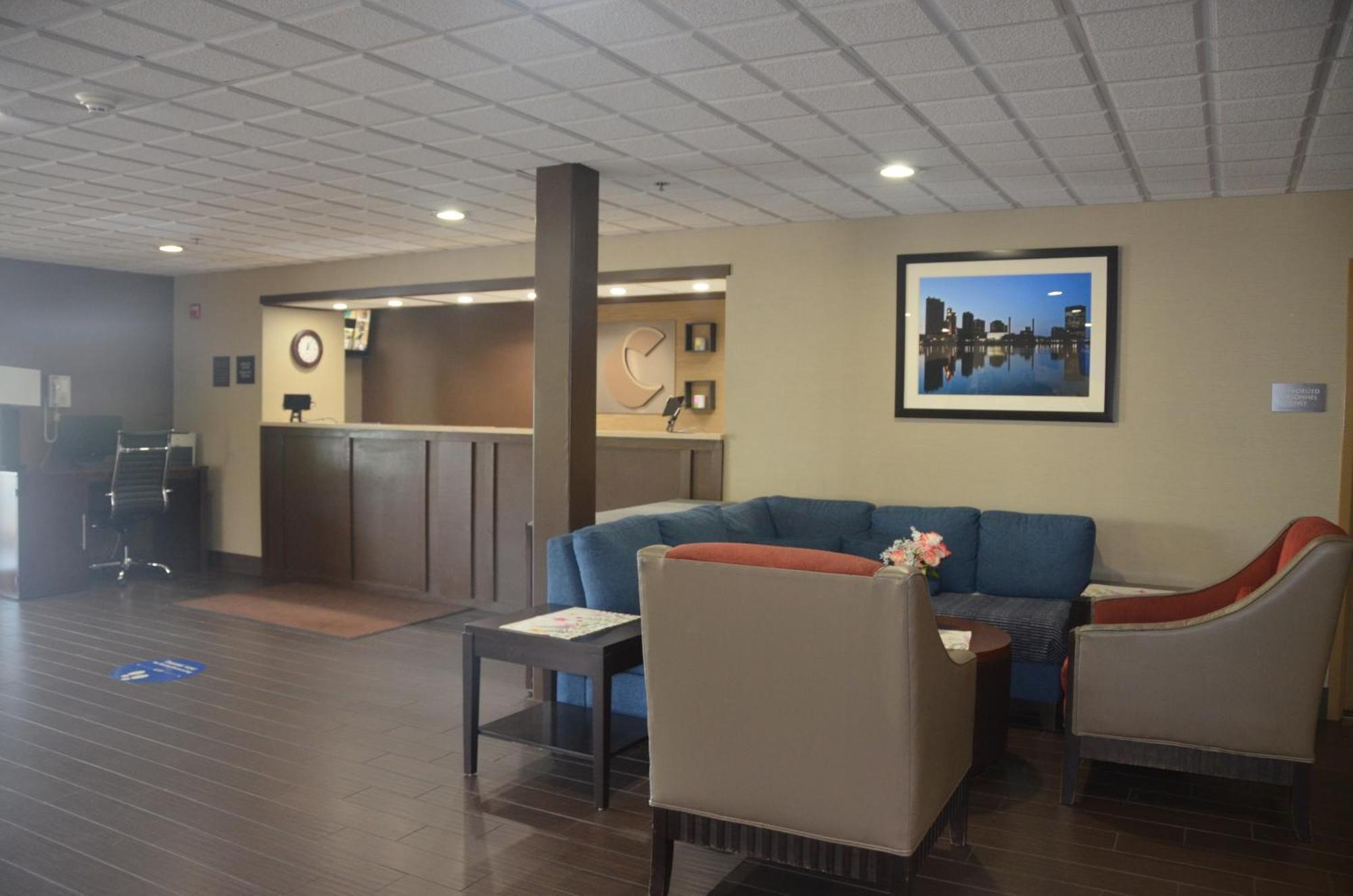 Comfort Inn & Suites Maumee - Toledo I80-90 מראה חיצוני תמונה