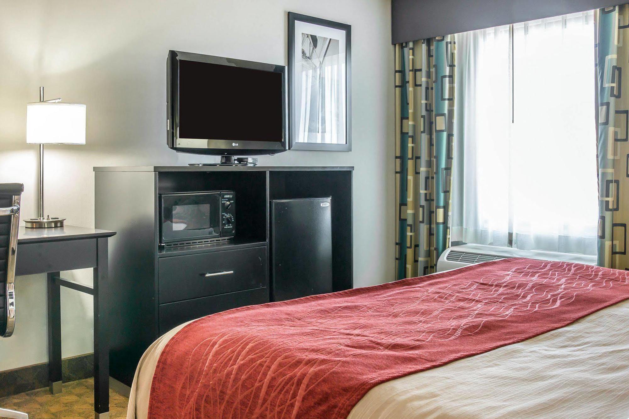 Comfort Inn & Suites Maumee - Toledo I80-90 מראה חיצוני תמונה